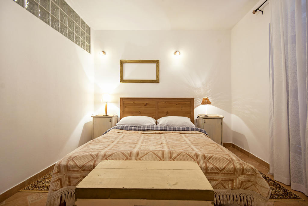 Apartments Petrcane Welcome Rum bild