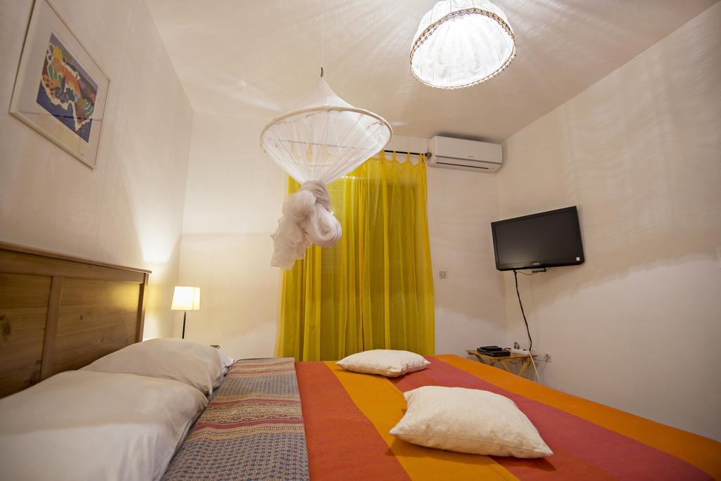 Apartments Petrcane Welcome Rum bild